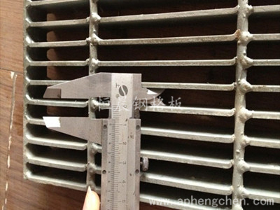 密型鋼格柵板